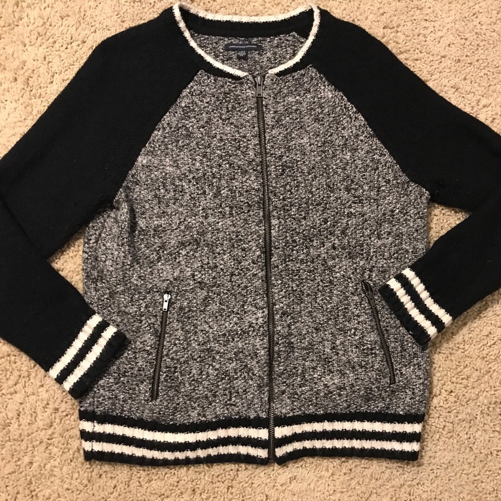 American Eagle zip up sweater